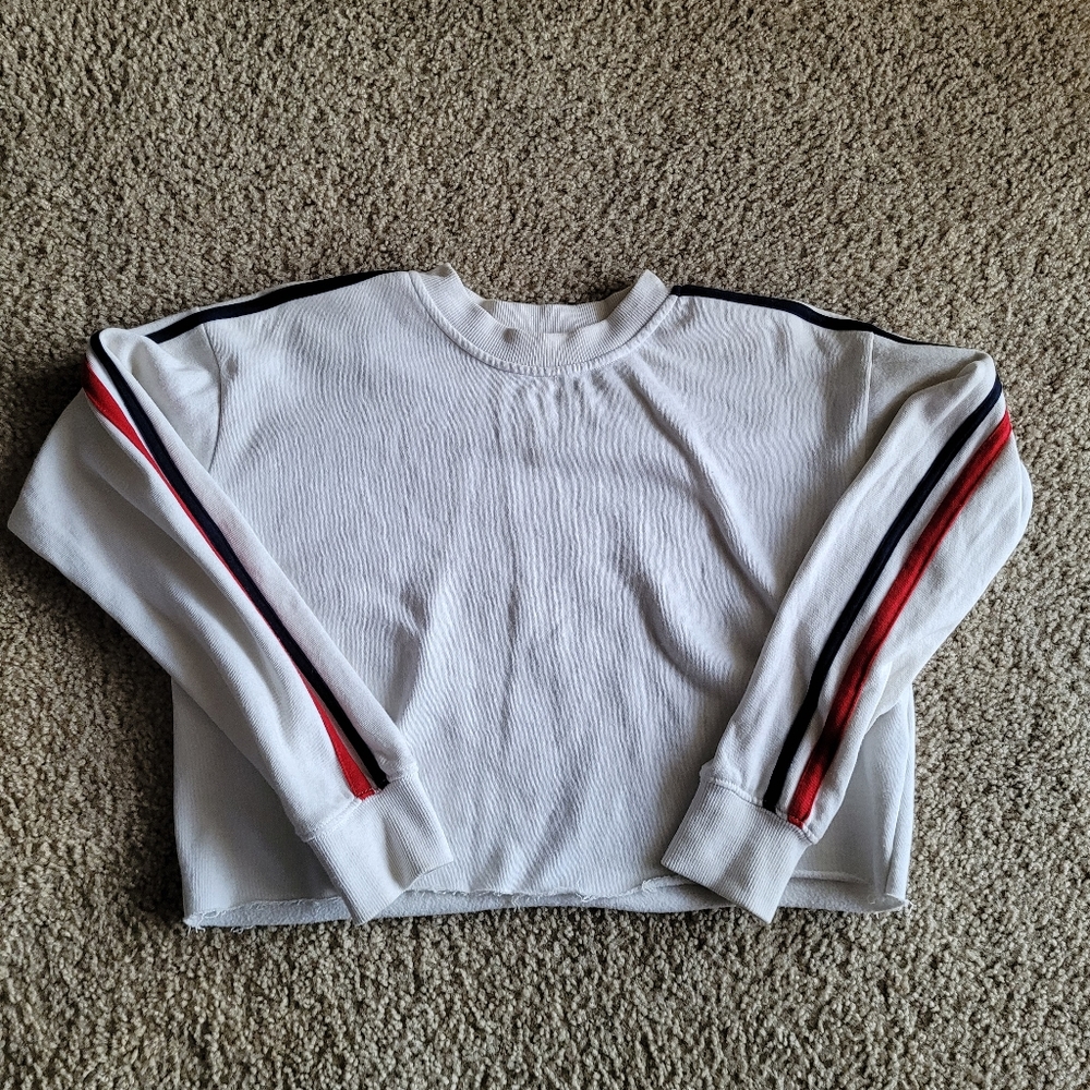 Cropped Long Sleeve sweater